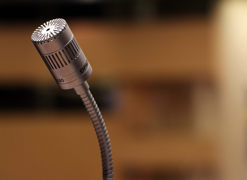 microphone-2316268_1280